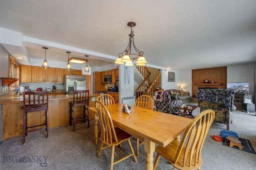509 Gallatin Avenue West Yellowstone MT 59758