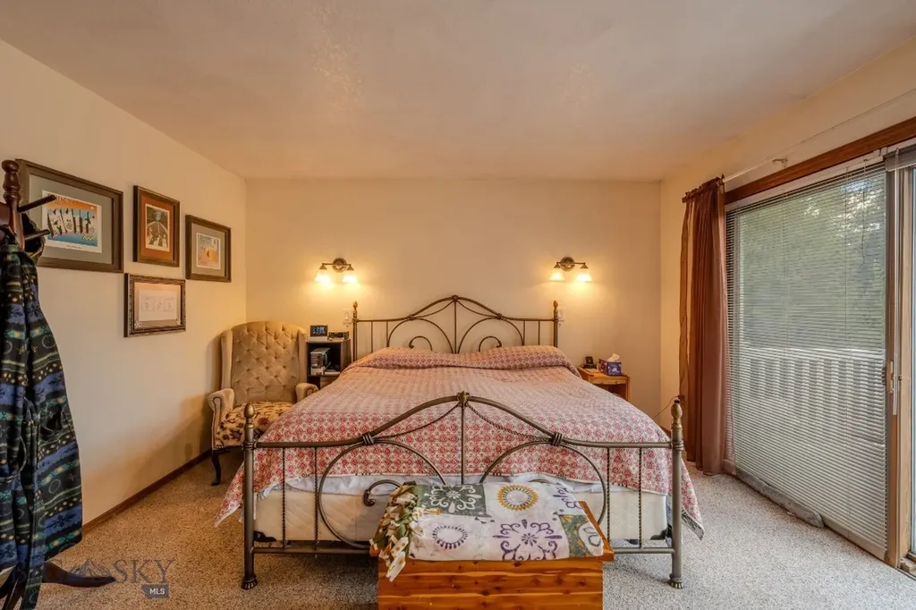 509 Gallatin Avenue West Yellowstone MT 59758