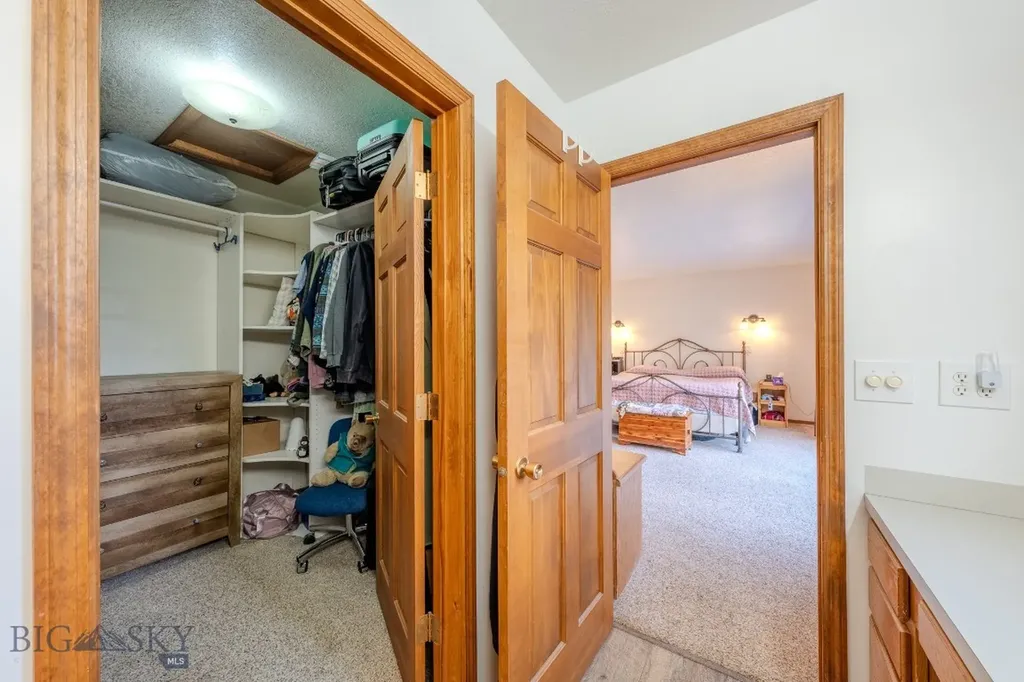 509 Gallatin Avenue West Yellowstone MT 59758