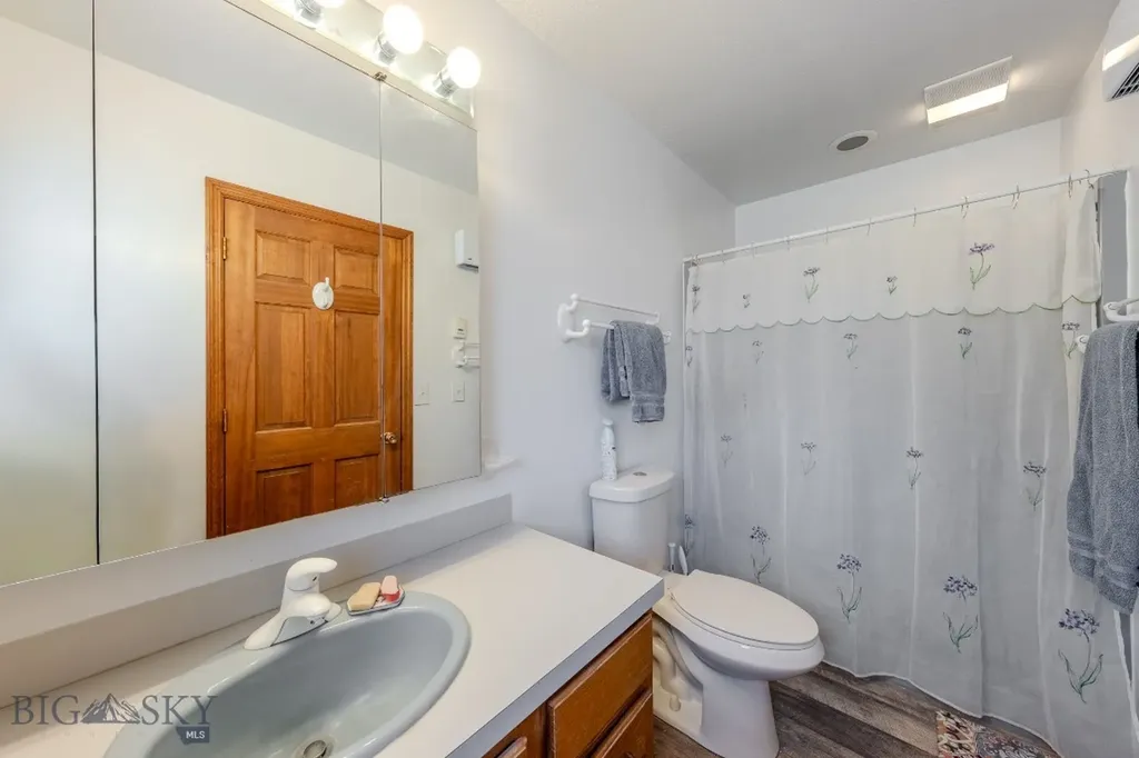 509 Gallatin Avenue West Yellowstone MT 59758