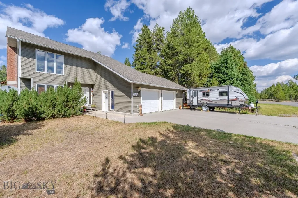 509 Gallatin Avenue West Yellowstone MT 59758