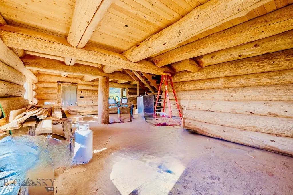 521 Heron Drive West Yellowstone MT 59758