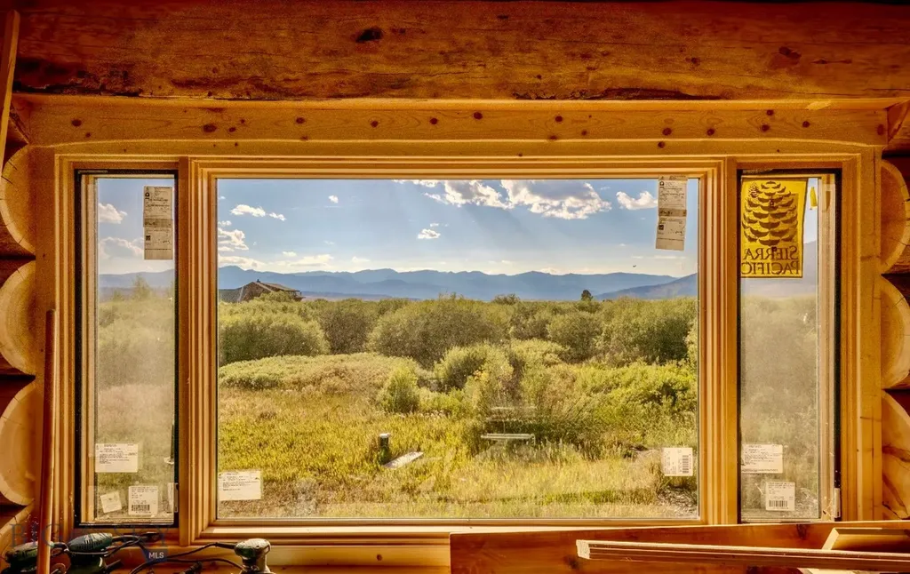 521 Heron Drive West Yellowstone MT 59758