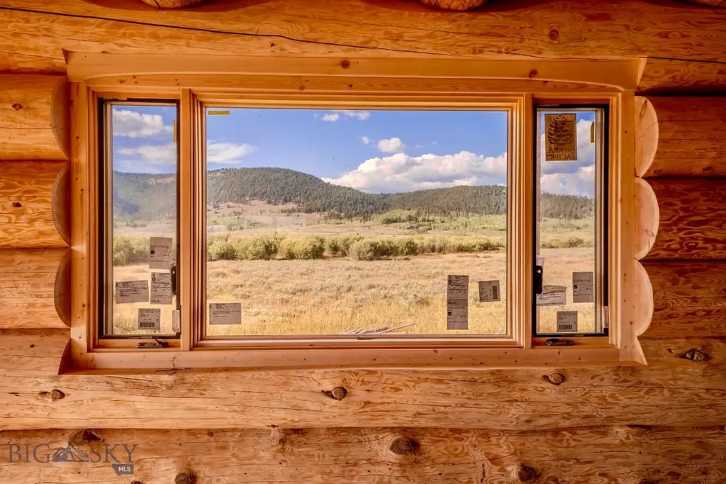 521 Heron Drive West Yellowstone MT 59758