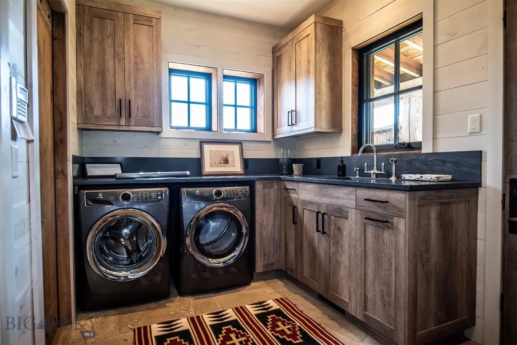 107 Eldridge Creek Trail Livingston MT 59047