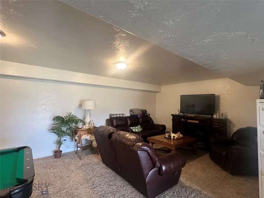 314 Buffalo Drive West Yellowstone MT 59758