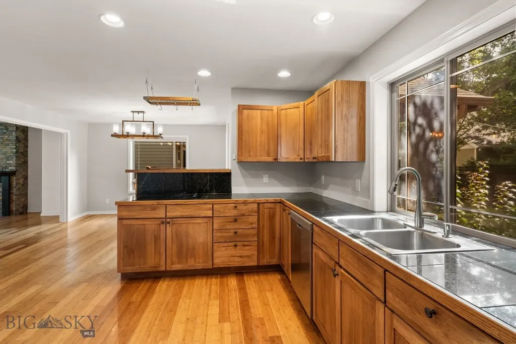 4442 Alexander Street Bozeman MT 59718
