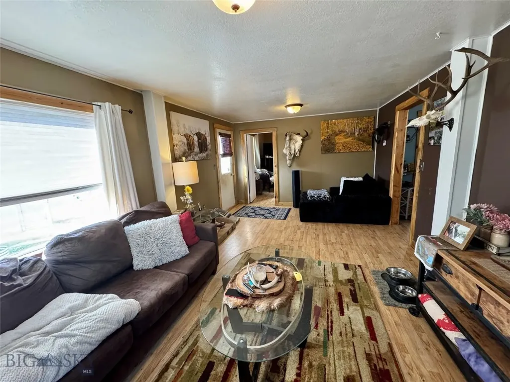 2219 Amherst Butte MT 59701