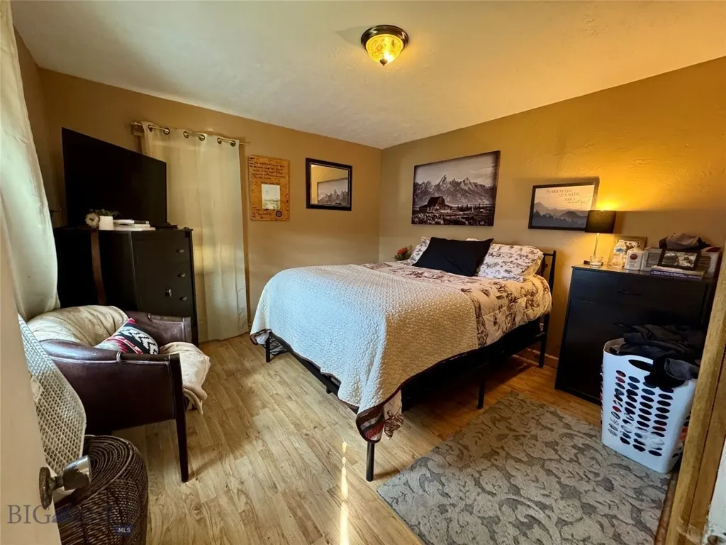 2219 Amherst Butte MT 59701