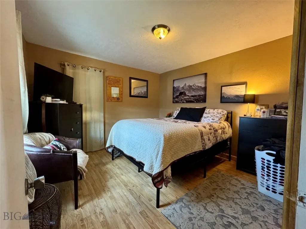 2219 Amherst Butte MT 59701