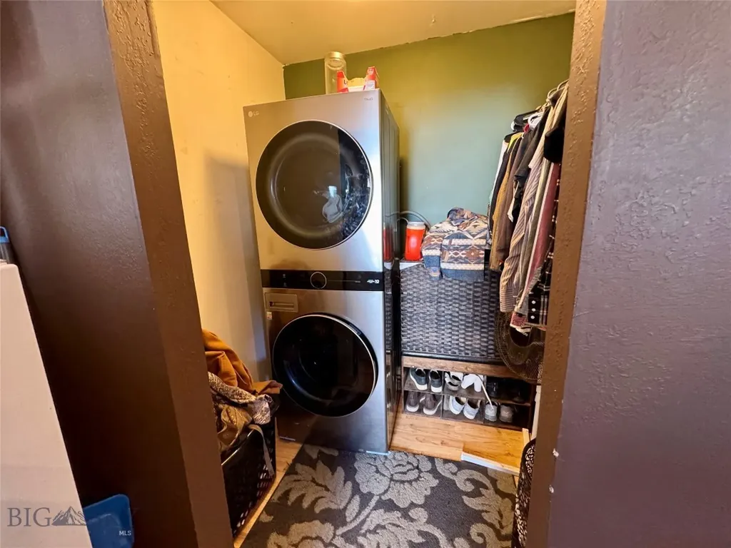 2219 Amherst Butte MT 59701