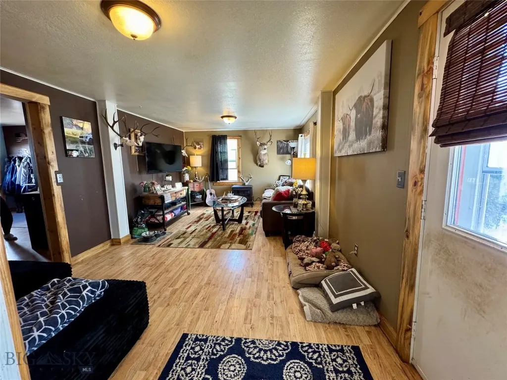 2219 Amherst Butte MT 59701