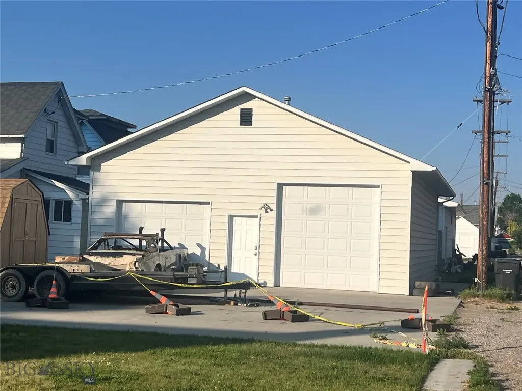 325 S Railroad Avenue Dillon MT 59725