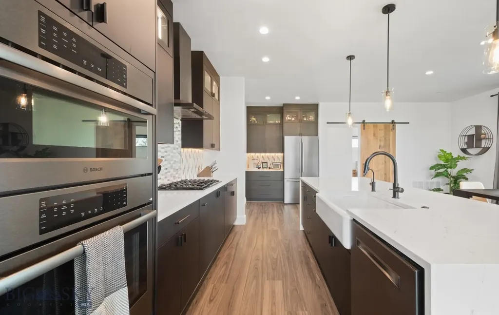85 Wavy Leaf Way Bozeman MT 59718