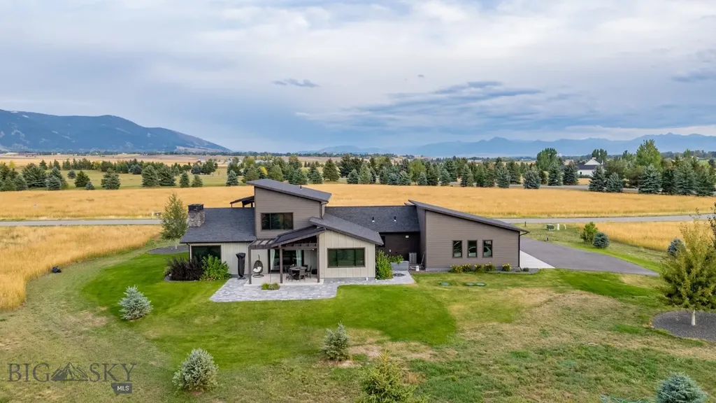 85 Wavy Leaf Way Bozeman MT 59718