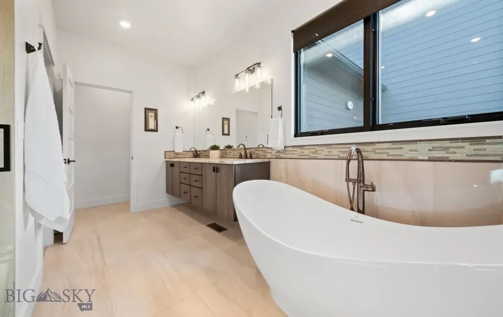 85 Wavy Leaf Way Bozeman MT 59718
