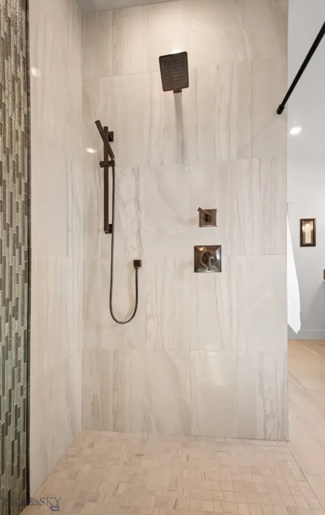 85 Wavy Leaf Way Bozeman MT 59718