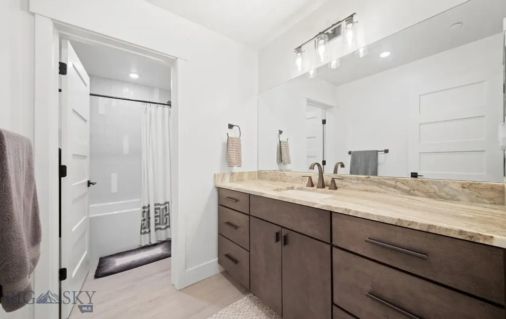 85 Wavy Leaf Way Bozeman MT 59718