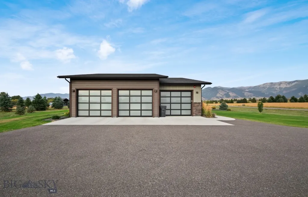 85 Wavy Leaf Way Bozeman MT 59718