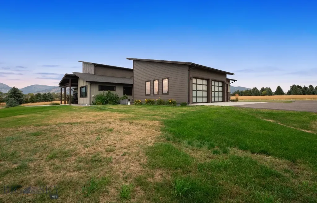 85 Wavy Leaf Way Bozeman MT 59718