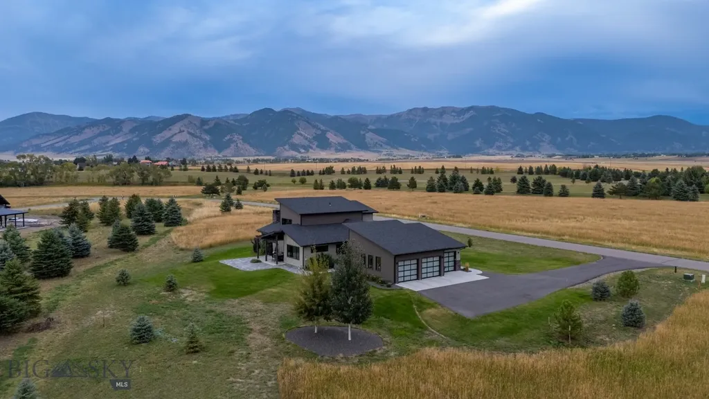 85 Wavy Leaf Way Bozeman MT 59718