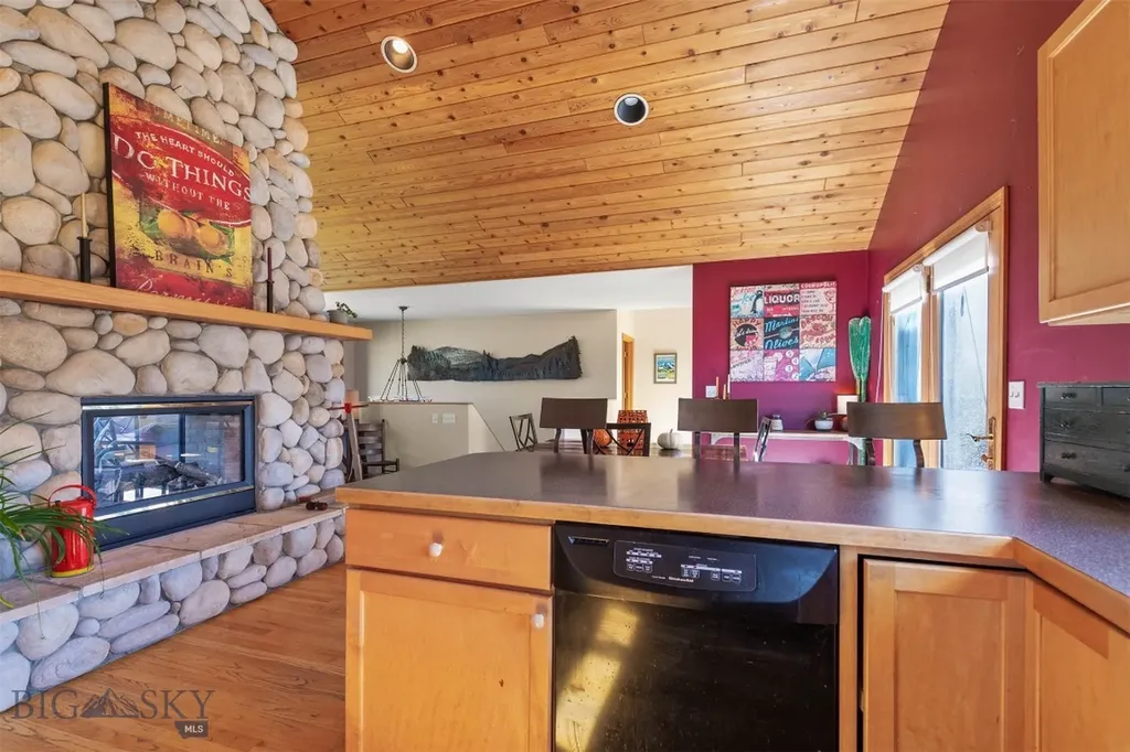 340 Silver Tip Trail Bozeman MT 59715