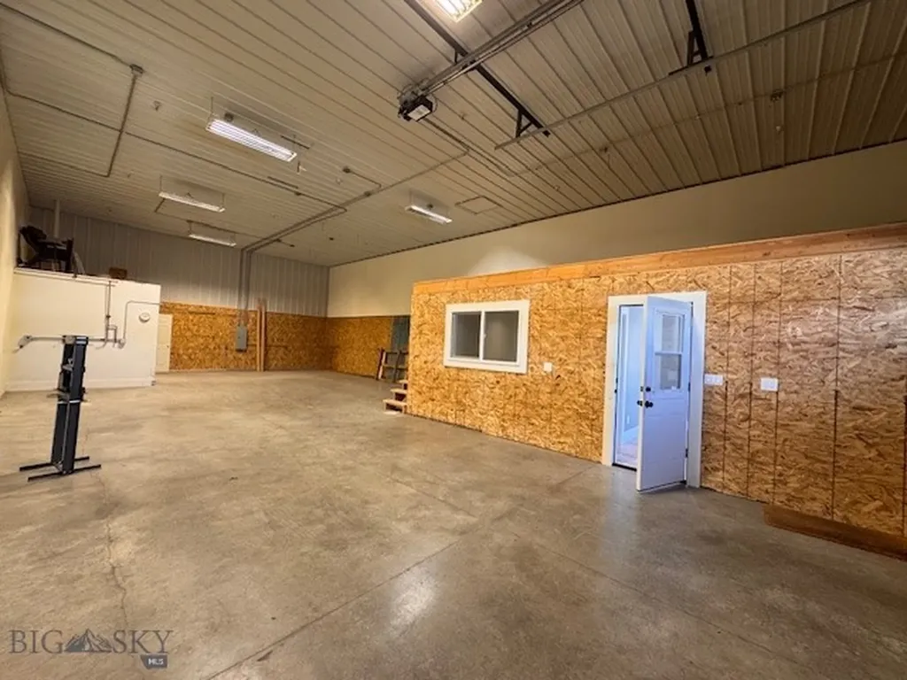 22 W Haley Springs Road Bozeman MT 59718