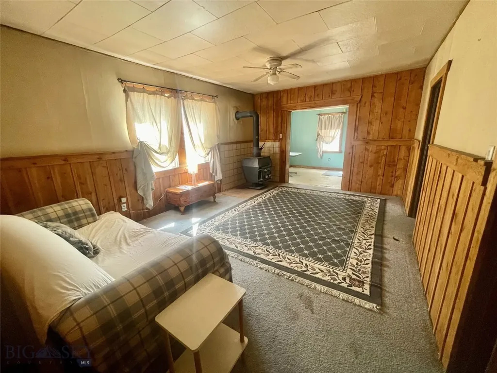 322 S Main Street Lima MT 59739