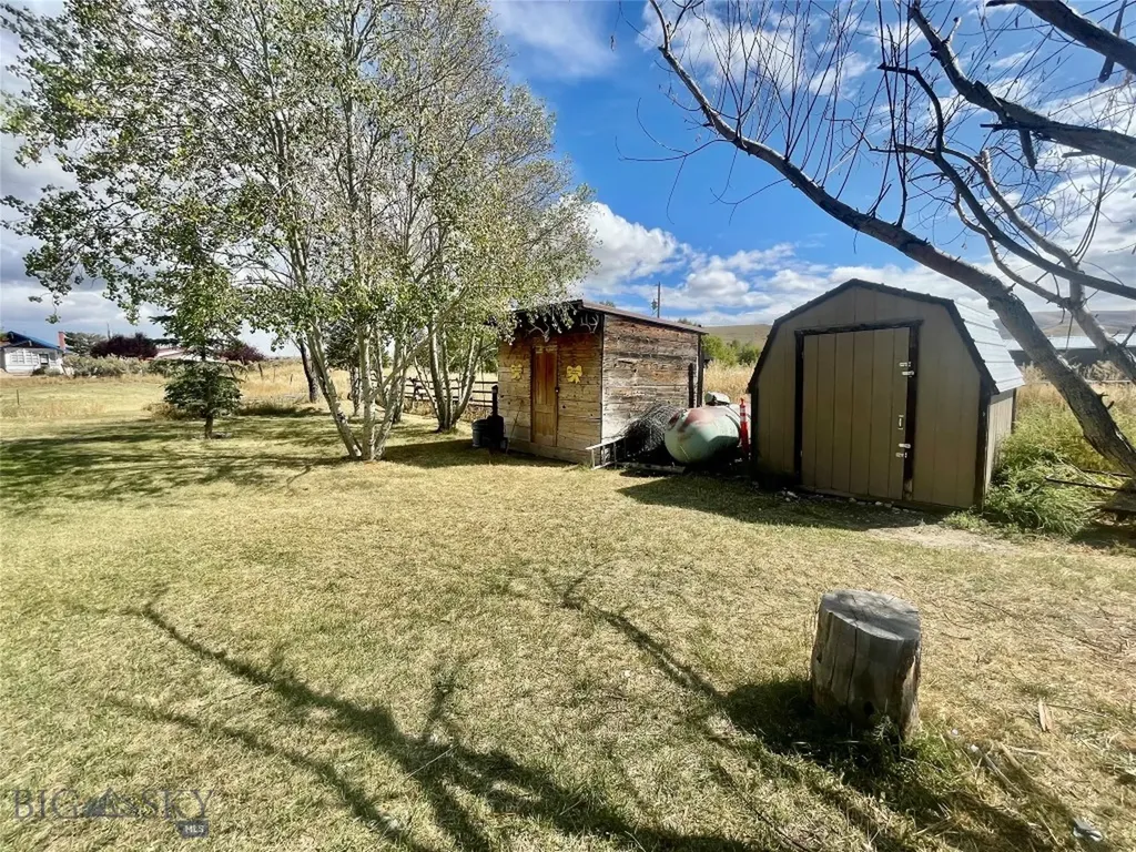 322 S Main Street Lima MT 59739
