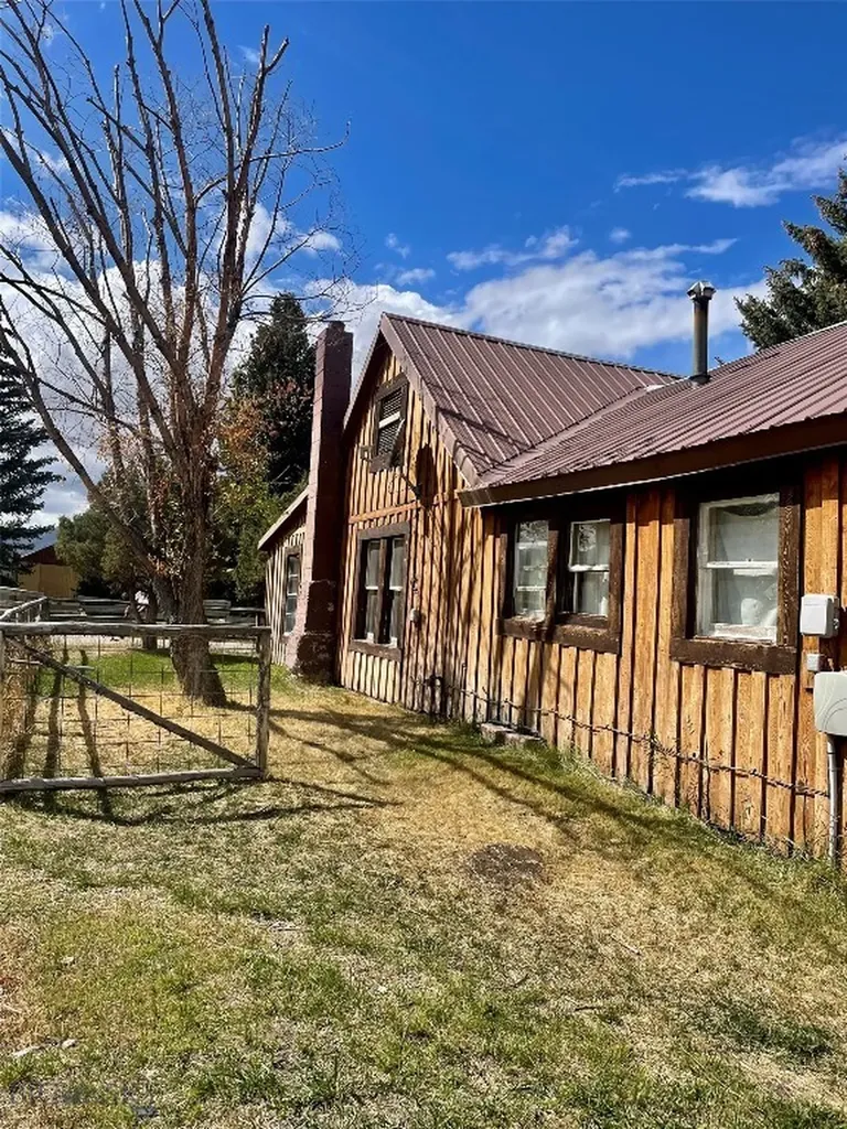 322 S Main Street Lima MT 59739