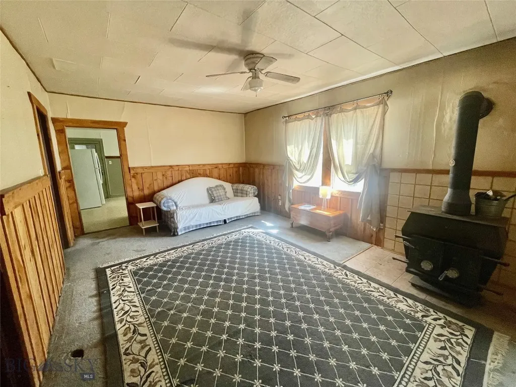 322 S Main Street Lima MT 59739