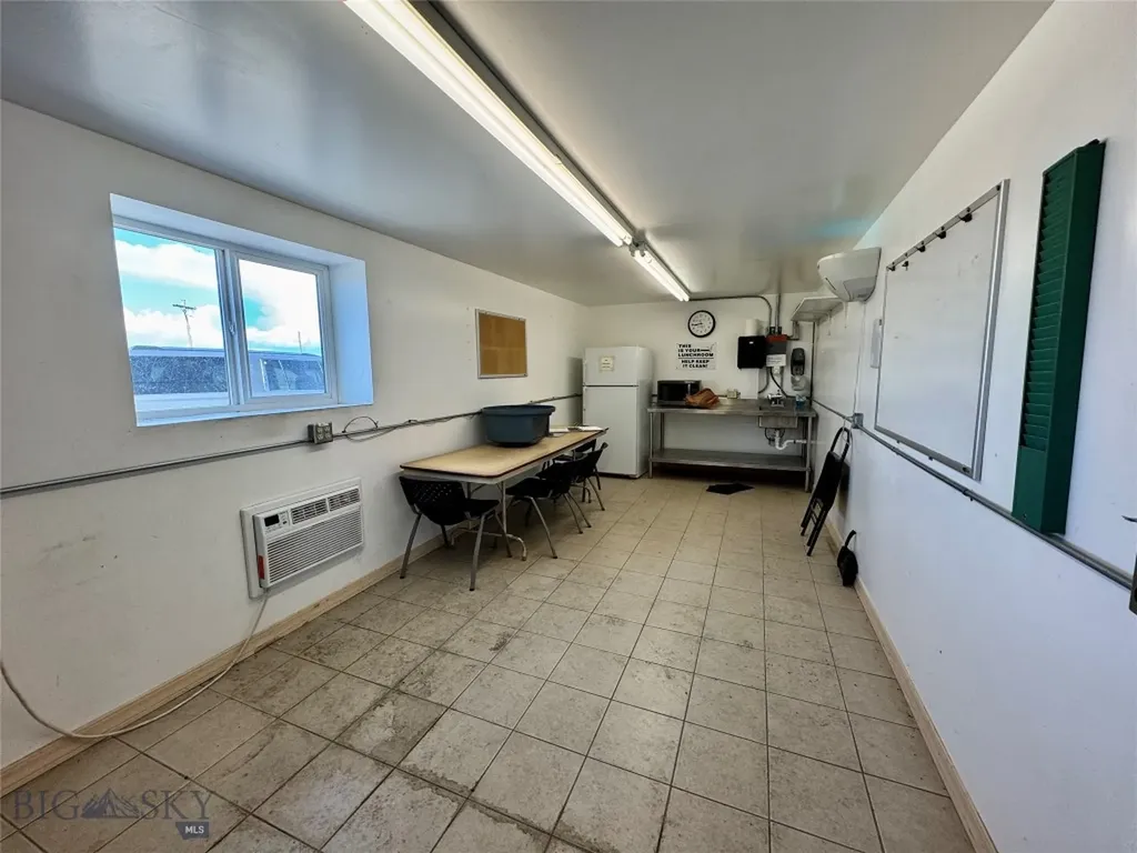 3512 E Bench Road Dillon MT 59725