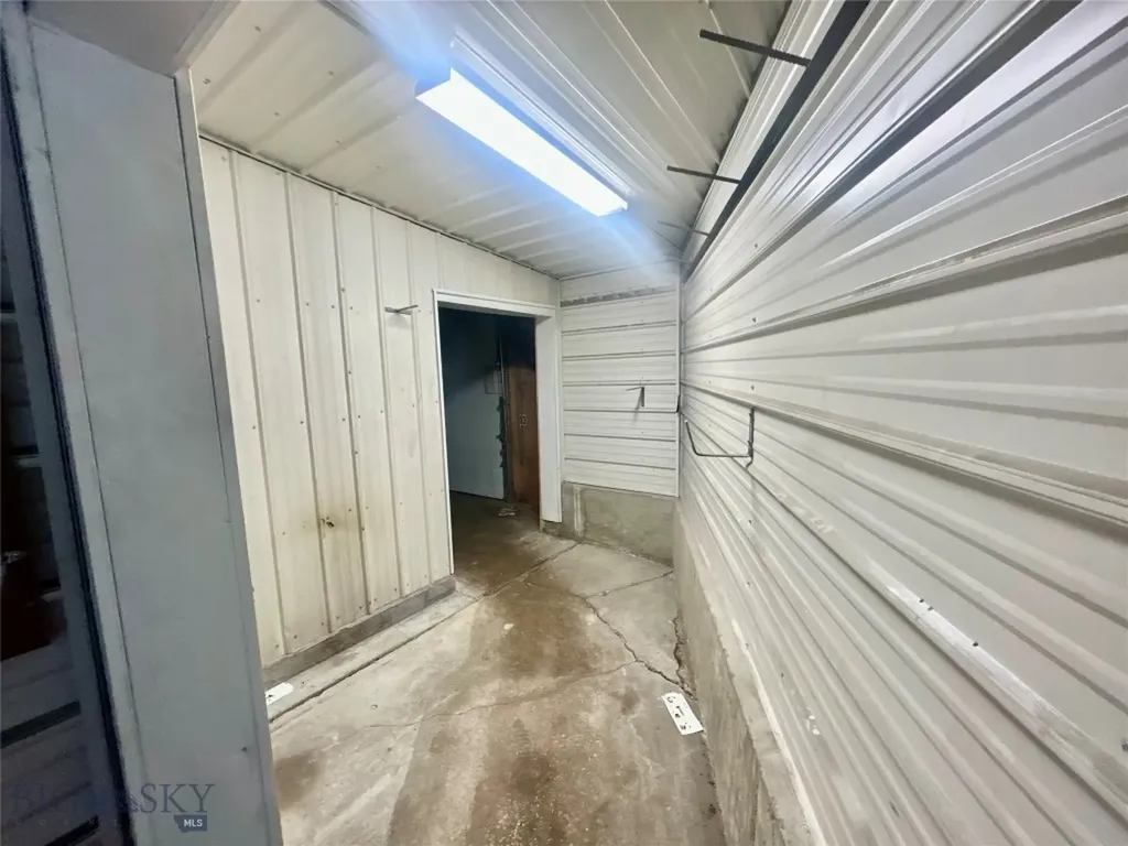 3512 E Bench Road Dillon MT 59725