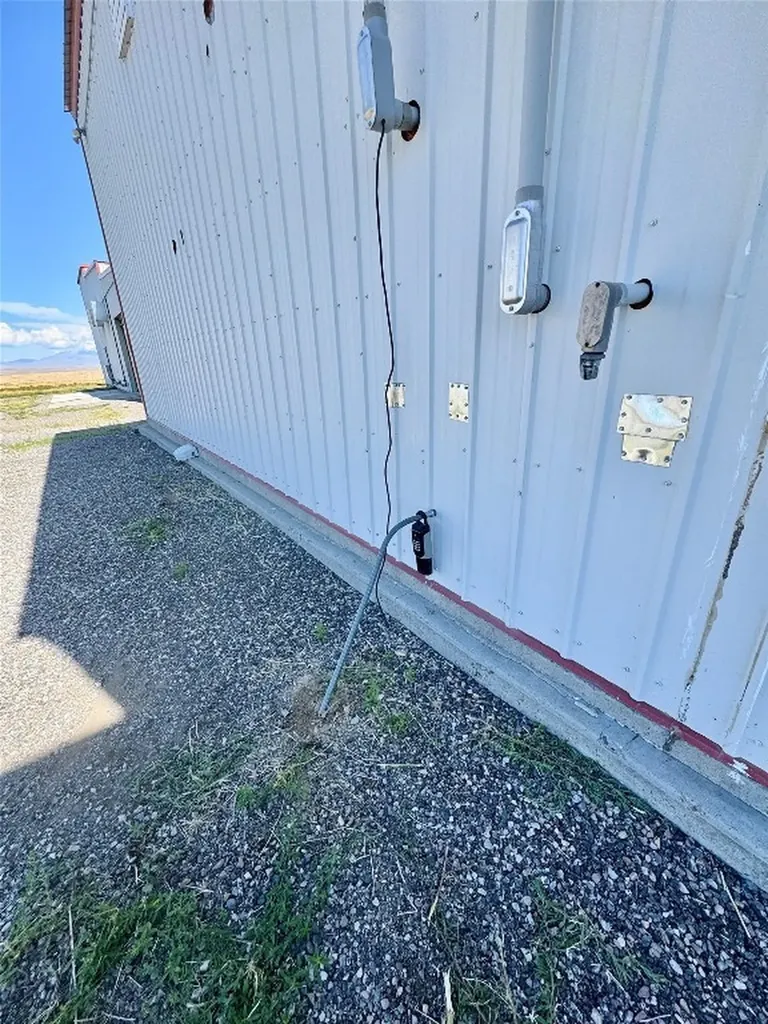3512 E Bench Road Dillon MT 59725