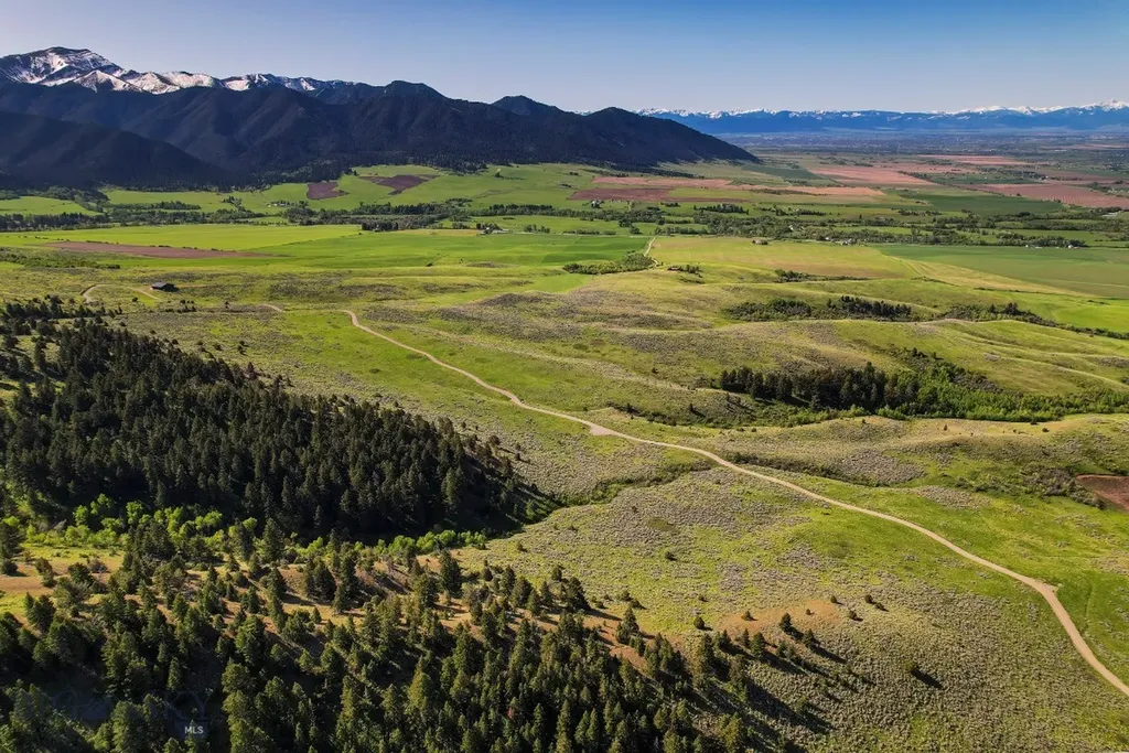 Bridger Foothills Ranch At Four Bar Ranch Belgrade MT 59714