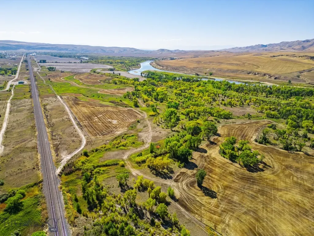 11522 Crystal Mountain Three Forks MT 59752
