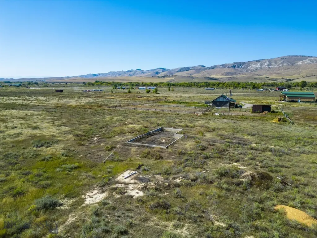 11522 Crystal Mountain Three Forks MT 59752