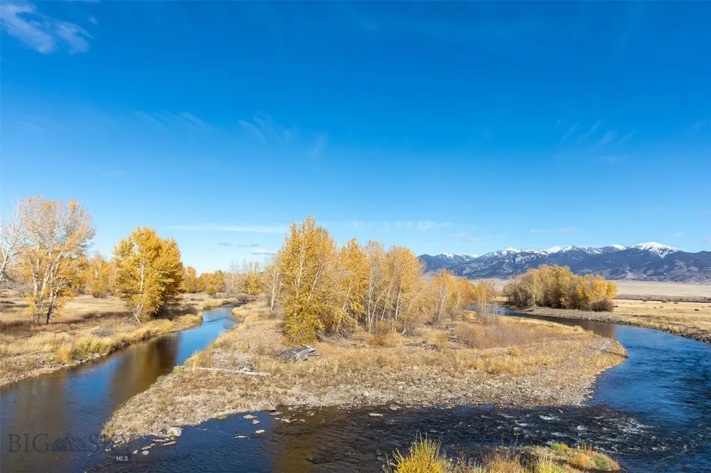 420 Melrose Road Twin Bridges MT 59754