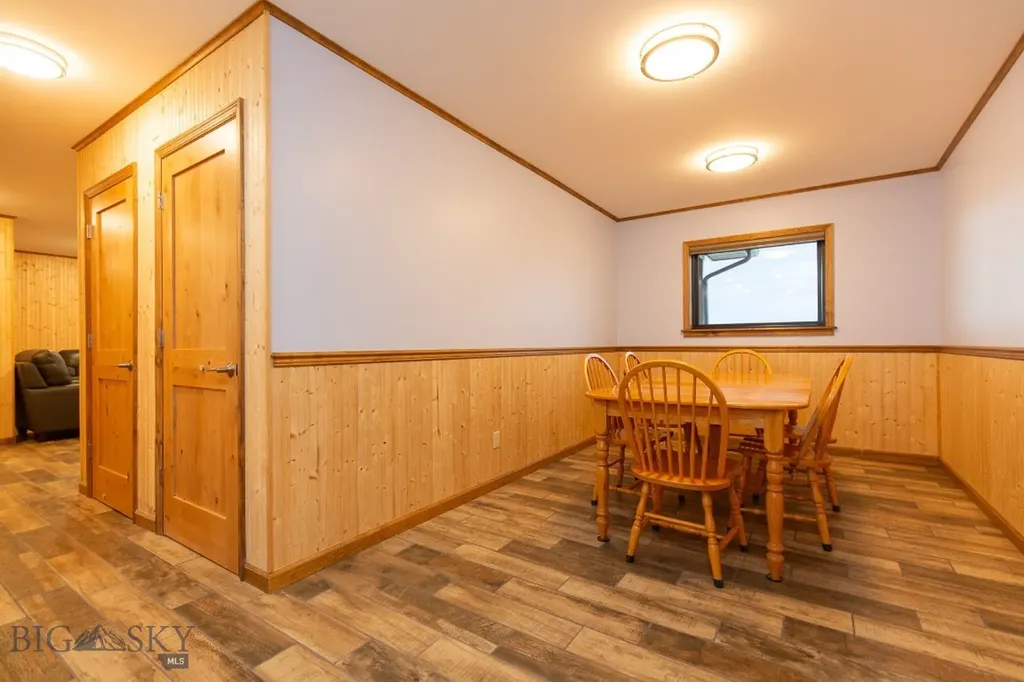 420 Melrose Road Twin Bridges MT 59754