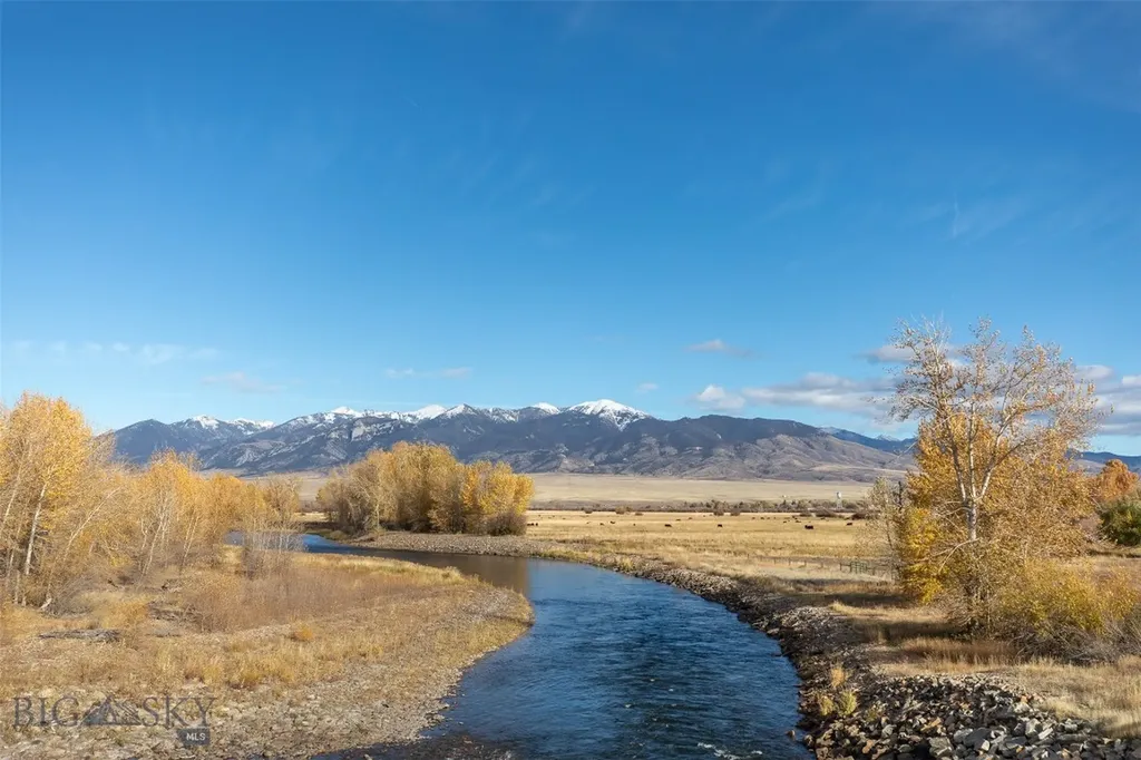 420 Melrose Road Twin Bridges MT 59754