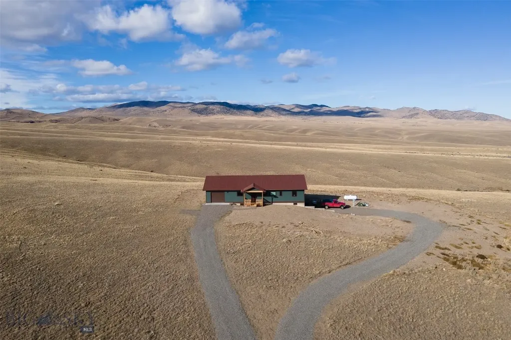 420 Melrose Road Twin Bridges MT 59754