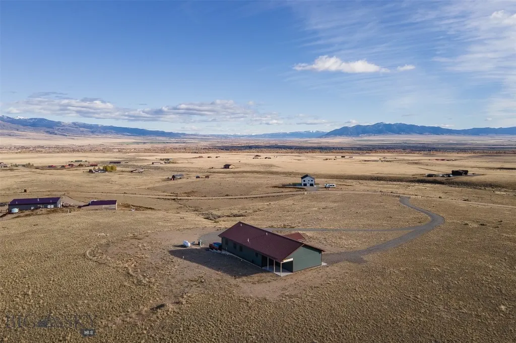 420 Melrose Road Twin Bridges MT 59754