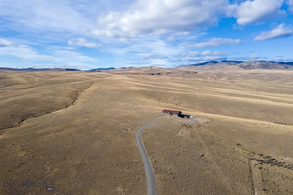 420 Melrose Road Twin Bridges MT 59754