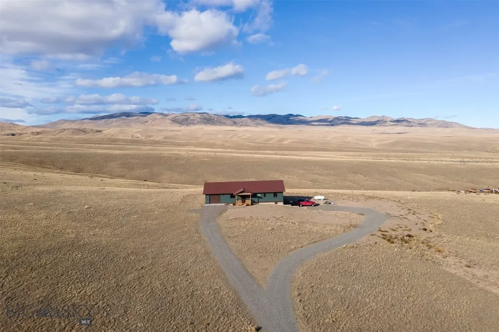 420 Melrose Road Twin Bridges MT 59754