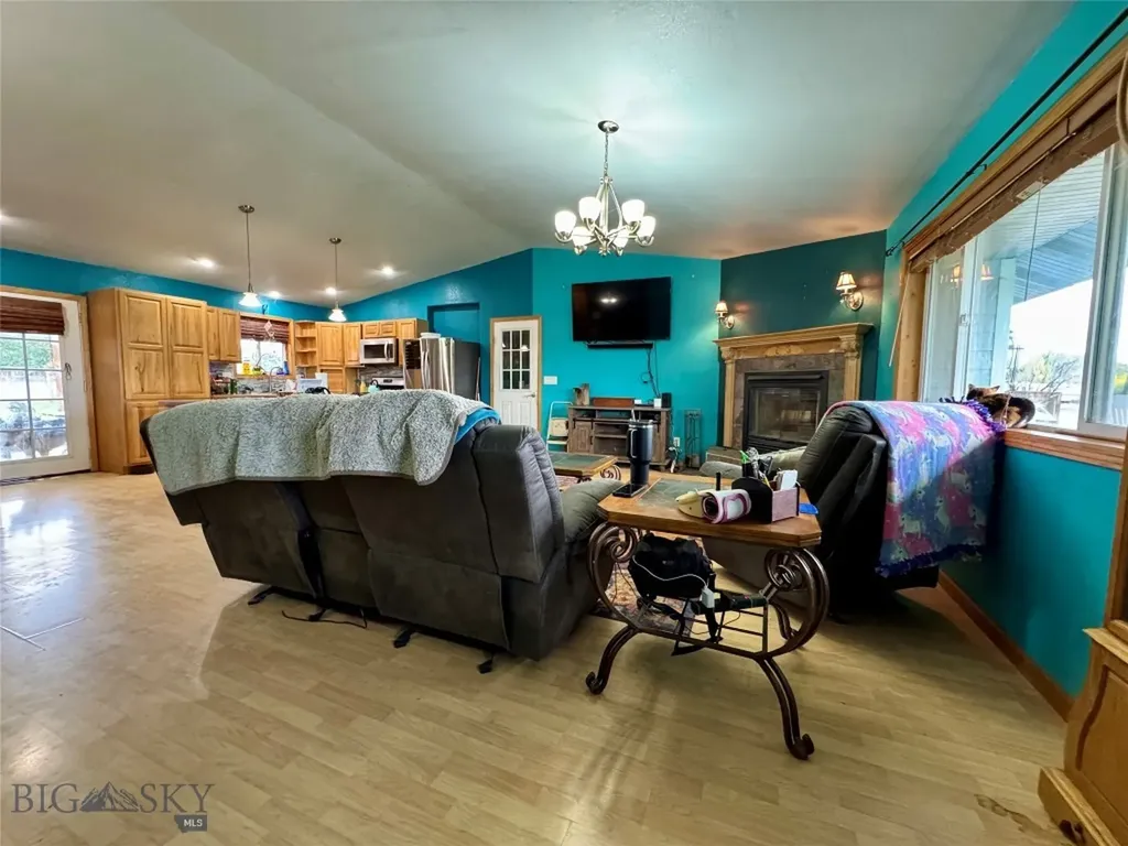 511 Garnier Avenue Livingston MT 59047