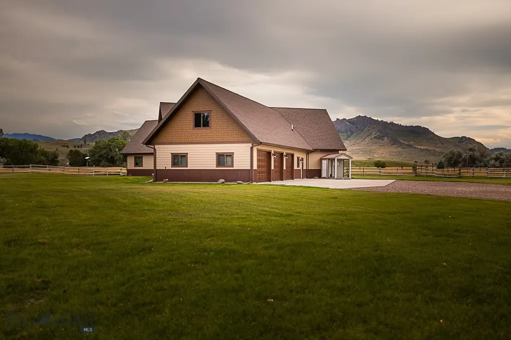 2127 Old Us Highway 91 Cascade MT 59421