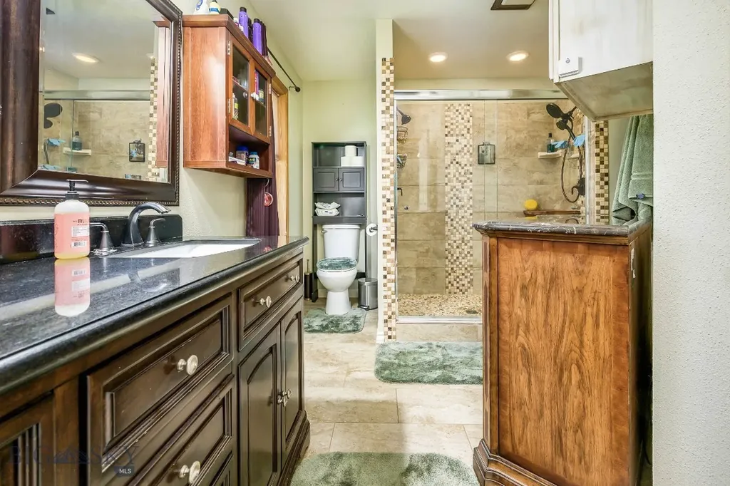 24 S Swan Lane Fromberg MT 59059