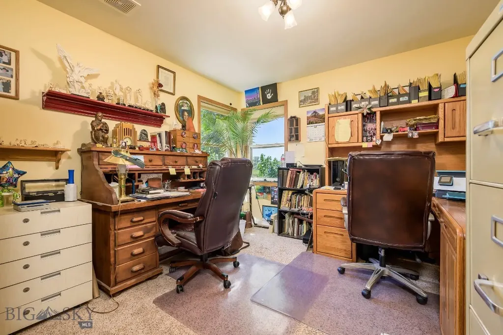 24 S Swan Lane Fromberg MT 59059