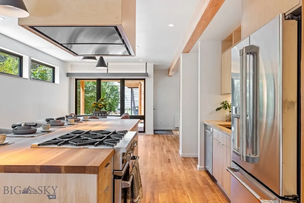 715 N Montana Bozeman MT 59715