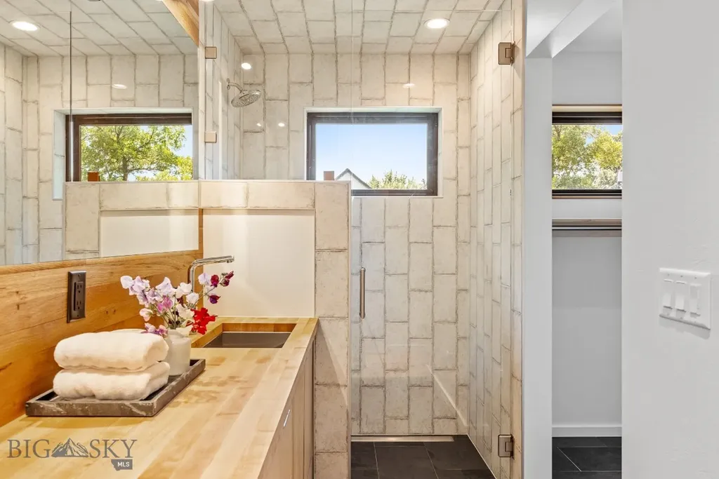 715 N Montana Bozeman MT 59715